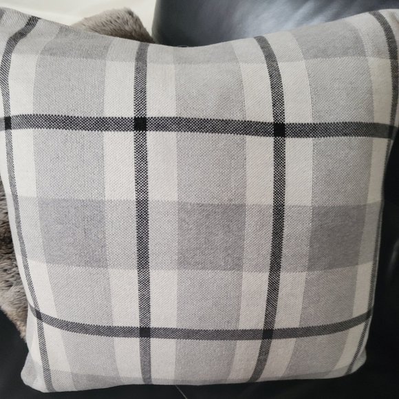 Well Dressed Home 100% Cotton Toss Pillow Covers - Picture 2 of 8